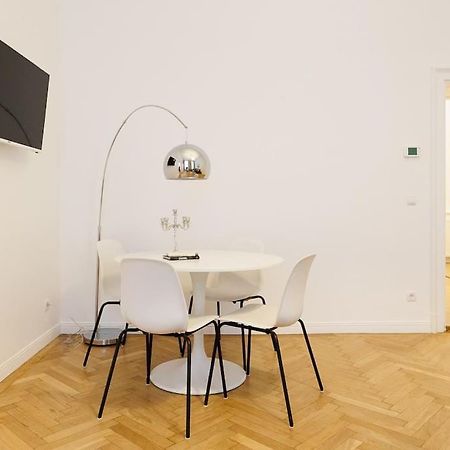 Franz 21 - Typical Viennese Apartment In The Heart Of Βιέννη Εξωτερικό φωτογραφία