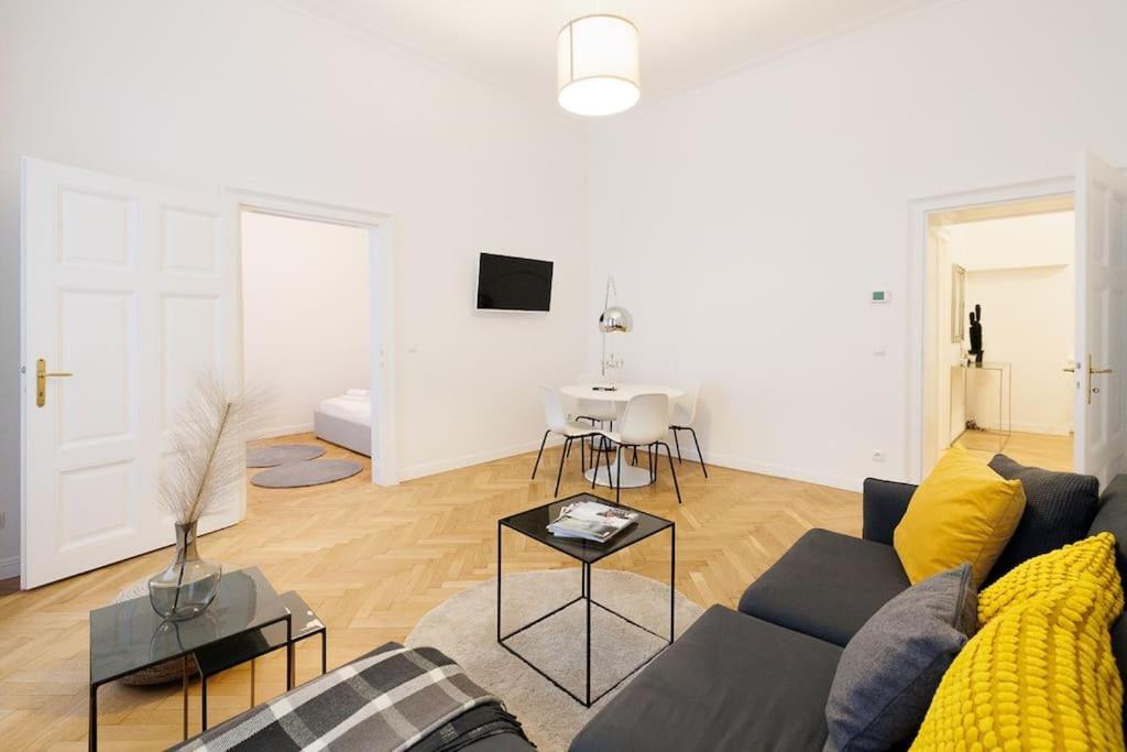 Franz 21 - Typical Viennese Apartment In The Heart Of Βιέννη Εξωτερικό φωτογραφία